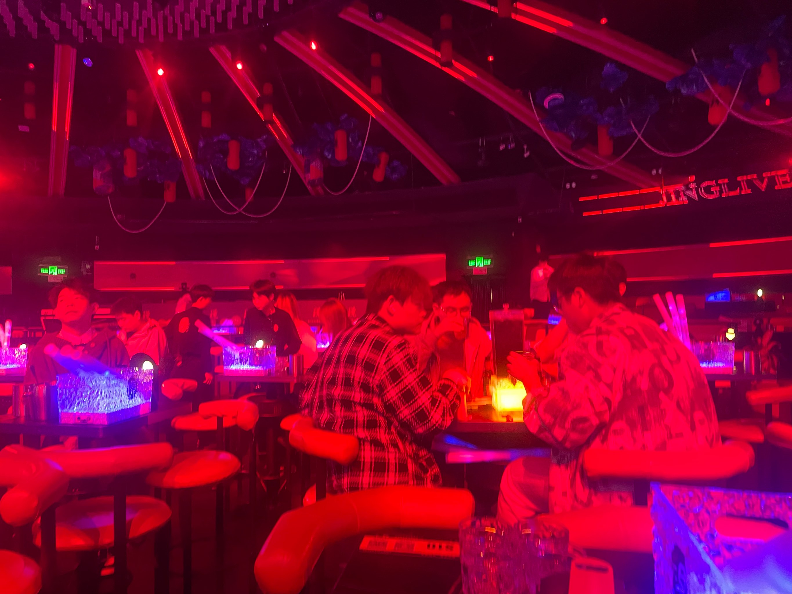 鞍山商务ktv去哪里找-千山区ktv预定